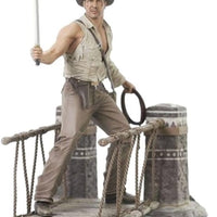 Indiana Jones - Temple of Doom  Indy (Rope Bridge Standoff) Deluxe Gallery Diorama by Diamond Select