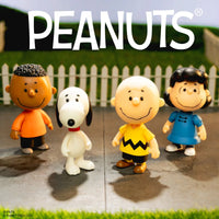 PEANUTS-Series 7 CLASSIC Set of 4-pcs 3 3/4-Inch ReAction Figures by Super 7