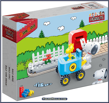 Peanuts - Snoopy Postman Building Set by Ban Bao