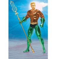 Figura de coleccionista de lujo Aquaman de 13 pulgadas de Diamond Comic Distributors