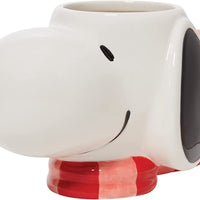 Peanuts - Snoopy con Bufanda 18 oz. Taza esculpida en caja de regalo
