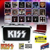 KISS - Juego de posavasos de portada de álbum en estuche de guitarra - Exclusivo SDCC de Bif Bang Pow!