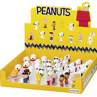 Schleich Peanuts sorted in the counter display 22013