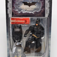 Batman The Dark Knight - Figura de acción de Batman con evidencia de la escena del crimen y máscara